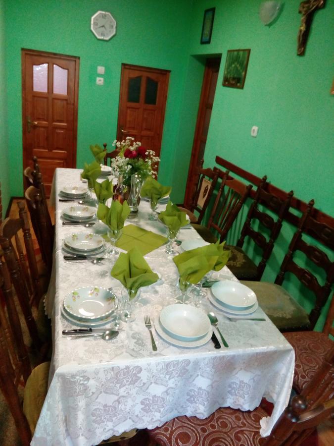 Готель Csergo Ildiko Vendeghaz Lazarea Екстер'єр фото
